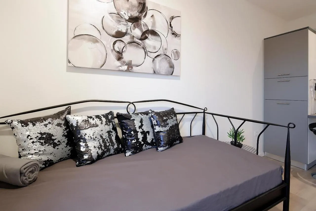 Apartments Zara Rijeka